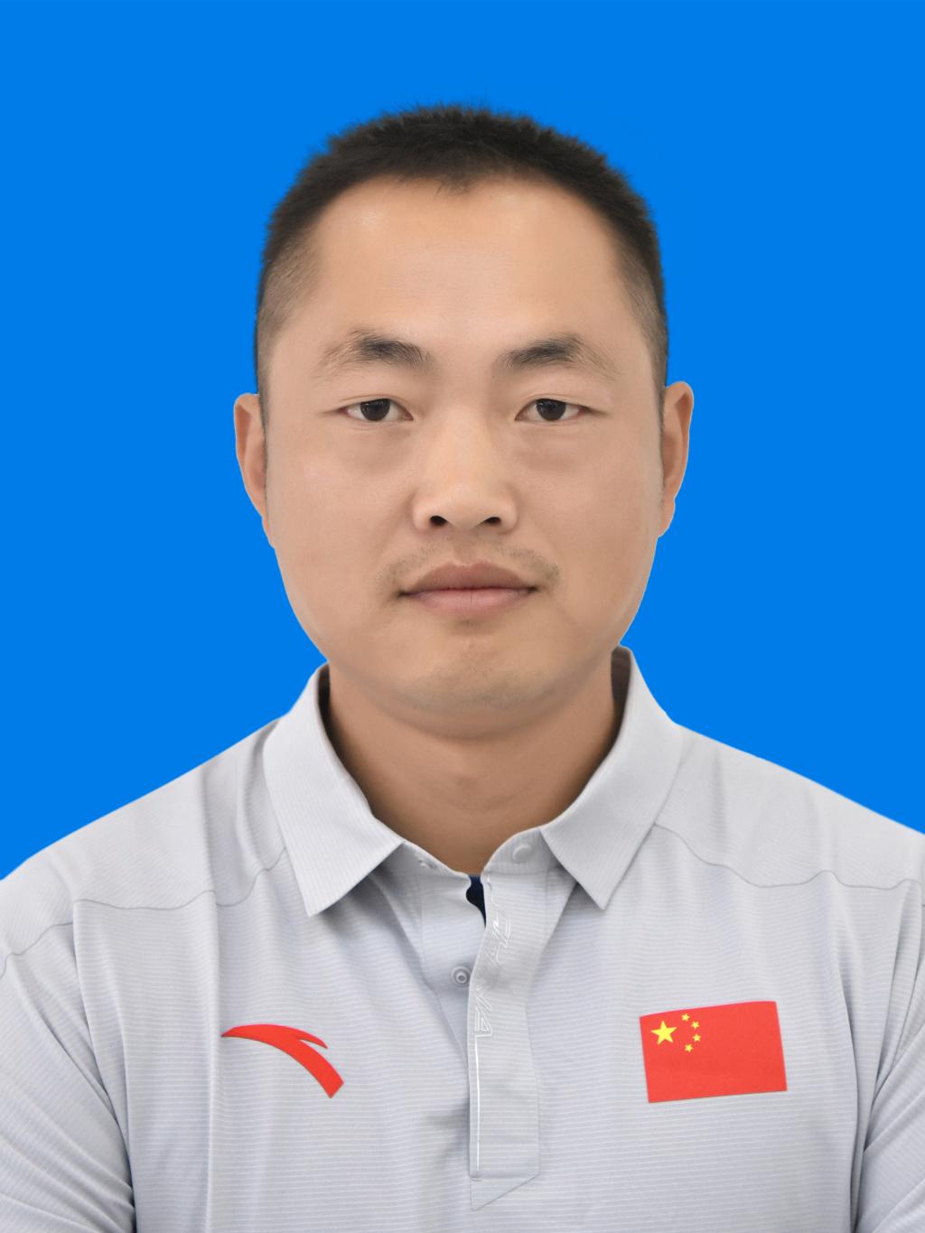 运动训练系教学秘书 苏泽海