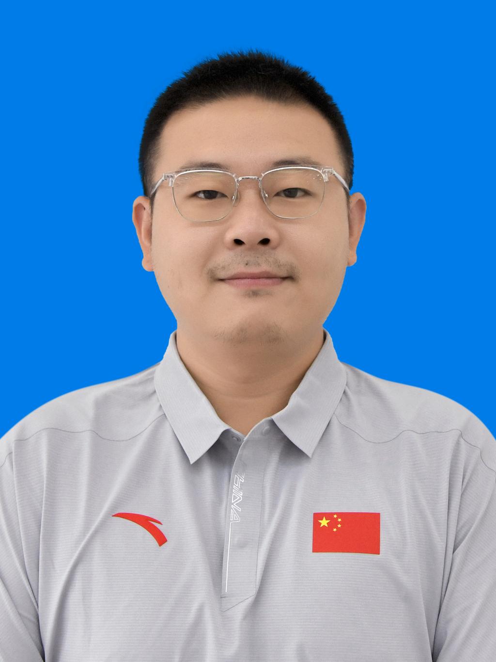 运动训练系团总支书记 崔洋